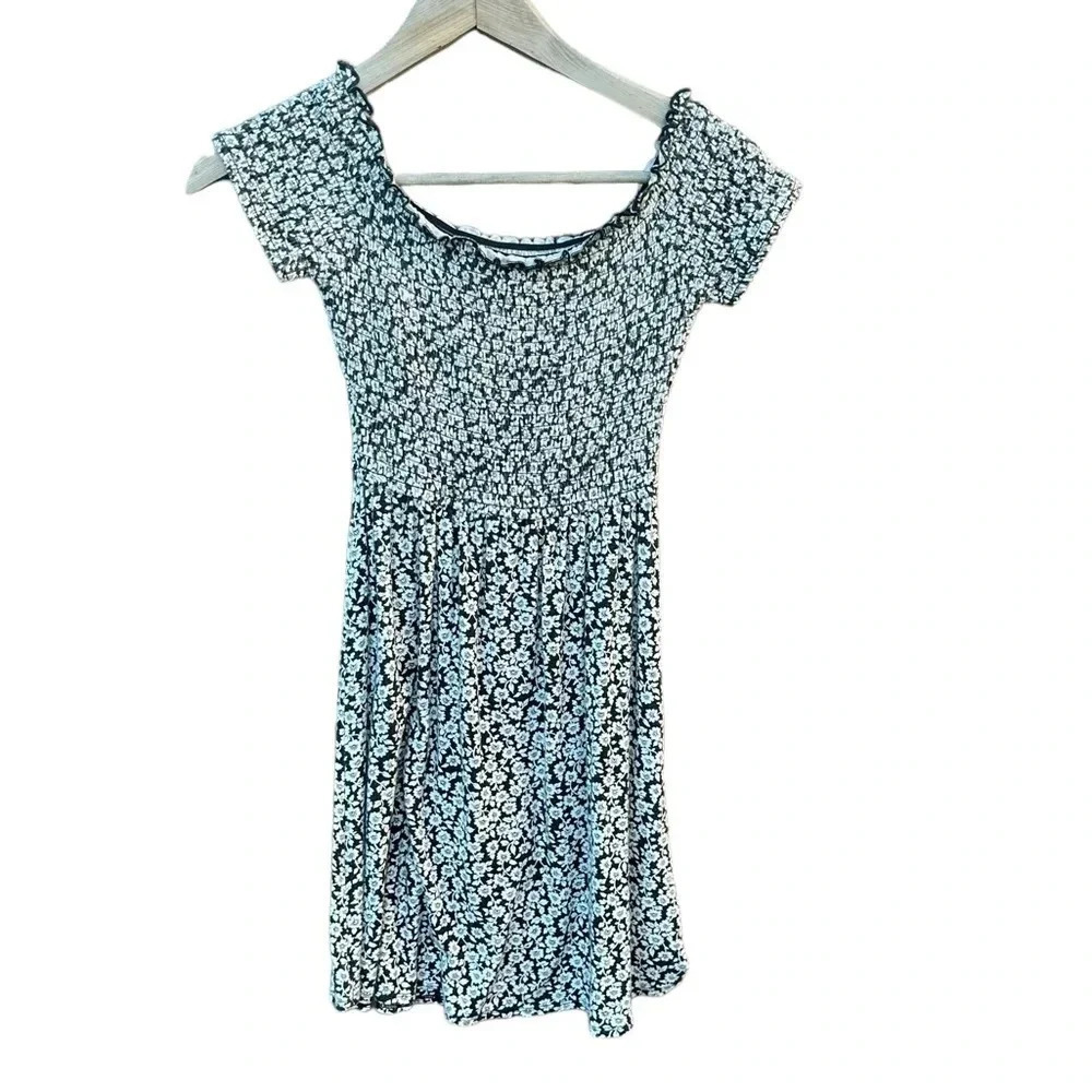Hollister women's XS black and white floral dress